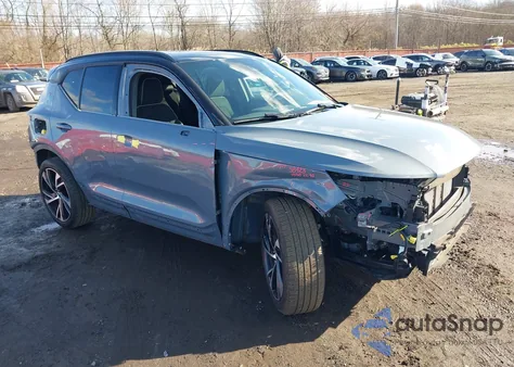 2022 Volvo Xc40 T5 R-Design из США, поврежденный, VIN YV4162UM5N2780680